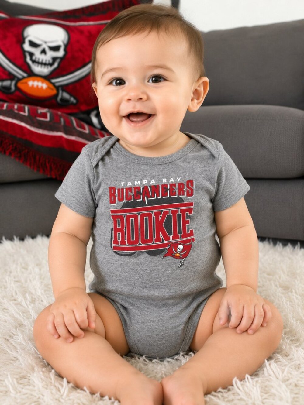 Tampa Bay Buccaneers Rookie Baby Bodysuit 24M Gray NFL OuterStuff Onesie